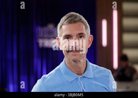 Micky Beisenherz BEI der Aufzeichnung der WDR-Talkshow 'Kölner Treff' im WDR Studio BS 3. Köln, 30.04.2025 Banque D'Images