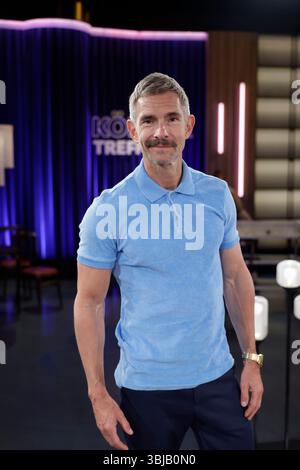 Micky Beisenherz BEI der Aufzeichnung der WDR-Talkshow 'Kölner Treff' im WDR Studio BS 3. Köln, 30.04.2025 Banque D'Images