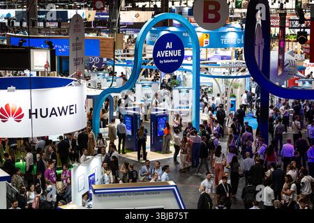 À Paris, France, le 12 juin 2025, l'un des principaux salons technologiques se déroule à Paris. Viva Technology revient au Parc des expositions Banque D'Images