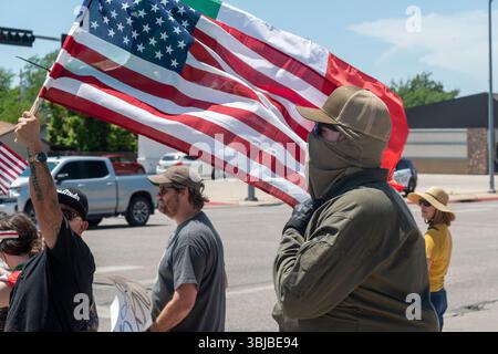 Manifestant participant à la 'manifestation du non Roi' dans l'ouest du Nebraska Banque D'Images