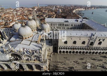 Venise, Italie - 29 mai 2016 : Venise en Italie, l'architecture de la ville, Venise est une destination touristique populaire de l'Europe Banque D'Images