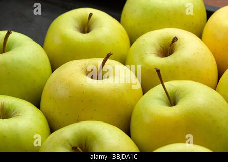 fruit de pomme verte, vue de dessus. Banque D'Images