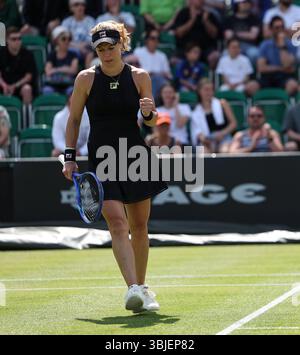 Ilkley, Royaume-Uni. 15 juin 2025. Laura Siegmund (GER) célèbre sa victoire sur Hailey Baptiste (USA) lors de la ronde de qualification du deuxième jour du Lexus Nottingham Open Tennis Open le 14 juin 2025 crédit : Andrew Sumner/Alamy Live News crédit : Andrew Sumner/Alamy Live News Banque D'Images