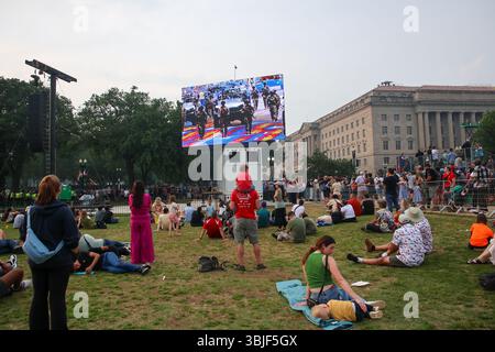 Le président Donald Trump a célébré son 79e anniversaire avec un défilé militaire à Washington DC, États-Unis, le 11 juin 2025. C'était aussi le jour du drapeau et le 250e anniversaire de l'armée américaine. (Photo de Robyn Stevens Brody/Sipa USA) Banque D'Images