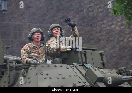 Le président Donald Trump a célébré son 79e anniversaire avec un défilé militaire à Washington DC, États-Unis, le 11 juin 2025. C'était aussi le jour du drapeau et le 250e anniversaire de l'armée américaine. (Photo de Robyn Stevens Brody/Sipa USA) Banque D'Images