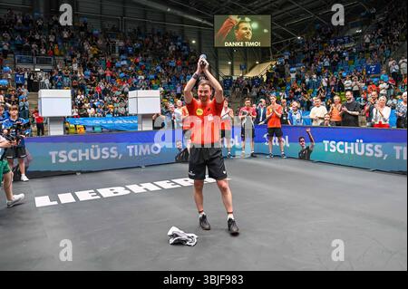 Francfort, Allemagne. 15 juin 2025. Liebherr TTBL-finale Borussia Duesseldorf - TTF Liebherr Ochsenhausen AM 15.06.2025 in der Suewag Energie ARENA in Frankfurt Timo Boll ( Duesseldorf ) BEI seiner Abschiedsrede Foto : Revierfoto crédit : ddp Media GmbH/Alamy Live News Banque D'Images