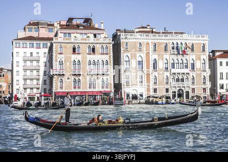 Venise, Italie - 29 mai 2016 : Venise en Italie, l'architecture de la ville, Venise est une destination touristique populaire de l'Europe Banque D'Images