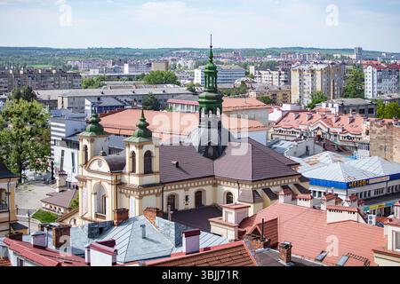 Ivano-Frankivsk, Ukraine - 21 mai 2017 : Ivano-Frankivsk , Église de la Vierge Marie Banque D'Images