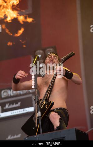 Donington, Angleterre. 15 juin 2025. Airbourne a mis en place une performance électrisante à Download 2025. Cristina Massei/Alamy Live News Banque D'Images