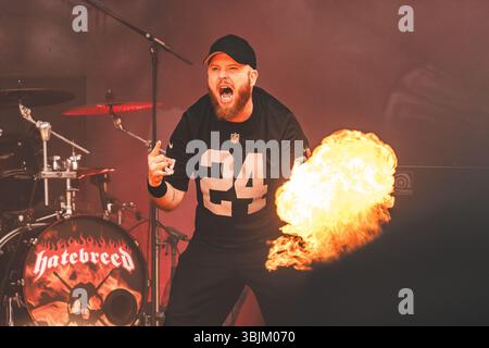 Gdansk, Pologne. 06 juin 2025. Le groupe de metalcore américain Hatebreed donne un concert live lors du festival de musique polonais Mystic Festival 2025 à Gdansk. Ici, le chanteur Jamey Jasta est vu en direct sur scène. Banque D'Images