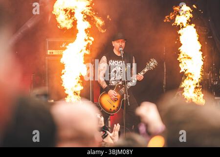 Gdansk, Pologne. 06 juin 2025. Le groupe de metalcore américain Hatebreed donne un concert live lors du festival de musique polonais Mystic Festival 2025 à Gdansk. Ici le guitariste Wayne Lozinak est vu en direct sur scène. Banque D'Images