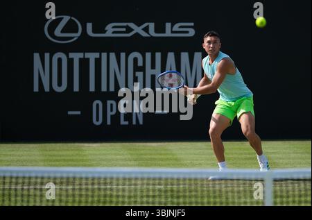 Nottingham, Royaume-Uni. 16 juin 2025. Nottingham Tennis Centre Nottingham, Angleterre - 16 juin : James McCabe lors du match de la première ronde du Lexus Nottingham Tennis Open le 16 juin 2025 à Nottingham, Angleterre (Paul Bonser/SPP) crédit : SPP Sport Press photo. /Alamy Live News Banque D'Images