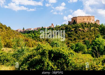 Le village perché de Pedraza, Ségovie, Castilla y León, Espagne, Europe Banque D'Images