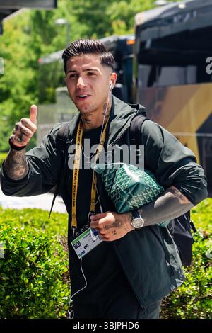 Atlanta, Géorgie, États-Unis. 16 juin 2025. Enzo Fernandez (8 ans) du Chelsea FC arrive au stade avant le match de la Coupe du monde des clubs de la FIFA au stade Mercedes-Benz. (Crédit image : © Malachi Gabriel/ZUMA Press Wire) USAGE ÉDITORIAL SEULEMENT ! Non destiné à UN USAGE commercial ! Crédit : ZUMA Press, Inc/Alamy Live News Banque D'Images