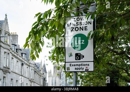 Signalétique de zone à faibles émissions d'Aberdeen lez, Aberdeen, Écosse, Royaume-Uni Banque D'Images