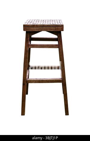 Chaise de bar en bois sur fond blanc, travail avec chemin. Banque D'Images