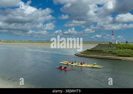 Saint-Valery-sur-somme (Nord de la France) : phare au bout de la digue. Parc naturel régional « parc naturel régional de la Baie de somme Picardie Banque D'Images