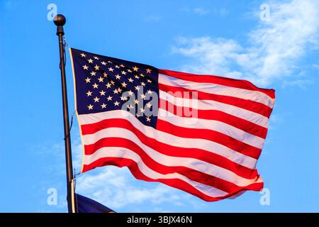 American flag flying Banque D'Images