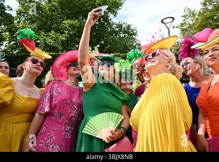 Londres, Royaume-Uni. 17 juin 2025. Courses de chevaux participant au premier jour du Royal Ascot 2025, hippodrome d'Ascot. Crédit : Doug Peters/EMPICS/Alamy Live News Banque D'Images