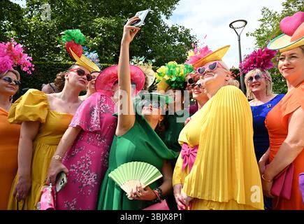 Londres, Royaume-Uni. 17 juin 2025. Courses de chevaux participant au premier jour du Royal Ascot 2025, hippodrome d'Ascot. Crédit : Doug Peters/EMPICS/Alamy Live News Banque D'Images