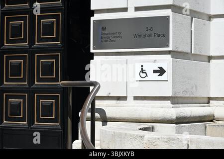 Department for Energy Security & Net Zero, Whitehall, Londres, Royaume-Uni Banque D'Images