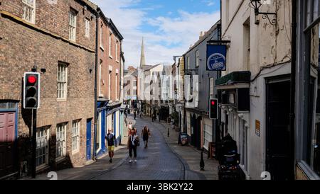 Une vue de Saddler Street dans le centre-ville de Durham dans le nord-est de l'Angleterre, Royaume-Uni Banque D'Images