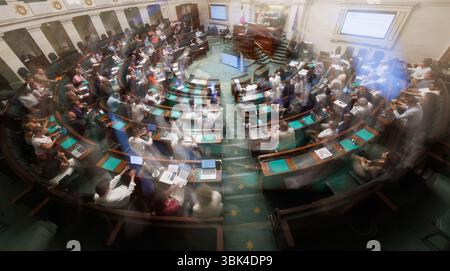 Bruxelles, Belgique. 18 juin 2025. Photo prise lors d'une séance plénière de la Chambre au Parlement fédéral à Bruxelles, mercredi 18 juin 2025. BELGA PHOTO BENOIT DOPPAGNE crédit : Belga News Agency/Alamy Live News Banque D'Images