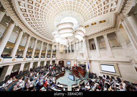 Bruxelles, Belgique. 18 juin 2025. Photo prise lors d'une séance plénière de la Chambre au Parlement fédéral à Bruxelles, mercredi 18 juin 2025. BELGA PHOTO BENOIT DOPPAGNE crédit : Belga News Agency/Alamy Live News Banque D'Images