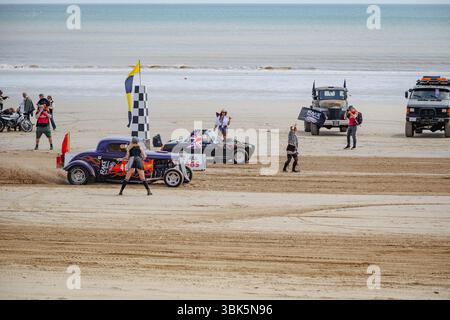 Course de dragsters « race the Waves » à Bridlington Banque D'Images