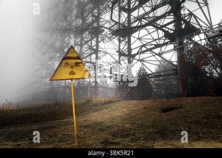 Signe de la radioactivité en périphérie de Tchernobyl 2019 libre Banque D'Images