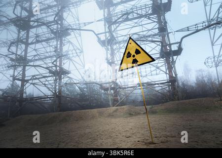 Signe de la radioactivité en périphérie de Tchernobyl 2019 libre Banque D'Images
