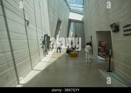 Intérieur du Centre International d'Art caverneux (Lascaux IV), Montignac, Dordogne, France, juin. Banque D'Images