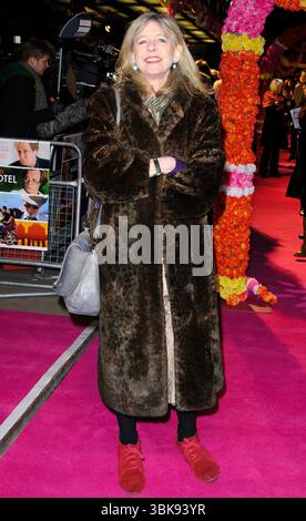 Deborah Moggach lors de la première mondiale de 'The Best Exotic Marigold Hotel' qui s'est tenue au Curzon Mayfair à Londres, le 7 février 2012 Banque D'Images