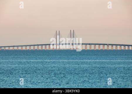 Pont de Øresund reliant le Danemark et la Suède – un monument emblématique de l’ingénierie Banque D'Images