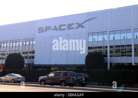 Hawthorne (Comté de LA), Californie : vue extérieure du siège social de SpaceX situé au 1 Rocket Road Banque D'Images