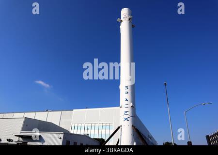 Hawthorne (Comté de LA), Californie : vue extérieure du siège social de SpaceX situé au 1 Rocket Road Banque D'Images