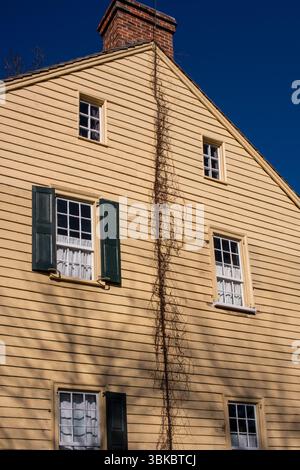 Une promenade dans le quartier historique Old Salem à Winston-Salem, Caroline du Nord Banque D'Images