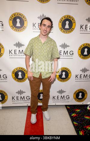 Los Angeles, États-Unis. 18 juin 2025. L'acteur Tyler Mazzei assiste aux Key Elements PR et KEMG Entertainment présentent 2025 Retro Rollerskating et Backpack Drive au Moonlight Rollerway. (Photo de Eugene Powers/SOPA images/SIPA USA) crédit : SIPA USA/Alamy Live News Banque D'Images