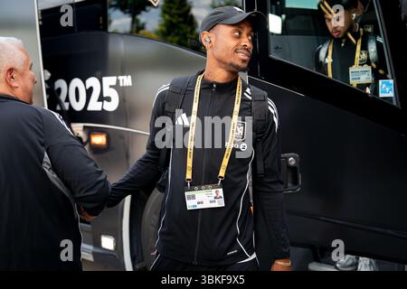 Nashville, Tennessee, États-Unis. 20 juin 2025. Nkosi Tafari arrive pour son match de Coupe du monde des clubs de la FIFA à Nashville. (Crédit image : © Camden Hall/ZUMA Press Wire) USAGE ÉDITORIAL SEULEMENT ! Non destiné à UN USAGE commercial ! Banque D'Images