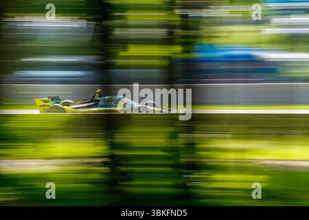 Elkhart Lake, Wisconsin, États-Unis. 20 juin 2025. CHRISTIAN RASMUSSEN (21 ans) (DNK), pilote de LA SÉRIE NTT INDYCAR, de Copenhague, Danemark, parcourt les virages lors d'une séance d'essais pour le Grand Prix XPEL à Road America à Elkhart Lake WI. (Crédit image : © Walter G. Arce Sr./ASP via ZUMA Press Wire) USAGE ÉDITORIAL SEULEMENT ! Non destiné à UN USAGE commercial ! Banque D'Images