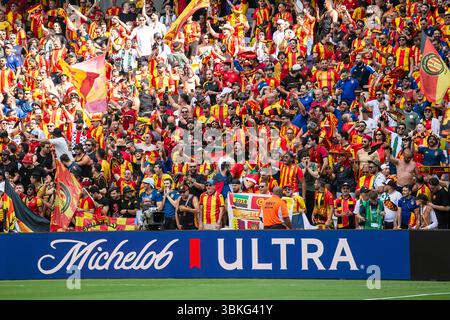 Nashville, États-Unis. 20 juin 2025. Les fans d'Esperance sportive de Tunisie applaudissent avant le match de la Coupe du monde des clubs de la FIFA contre LAFC au GEODIS Park à Nashville, Tennessee, le 20 juin 2025. (Photo de Kindell Buchanan/Sipa USA) crédit : Sipa USA/Alamy Live News Banque D'Images