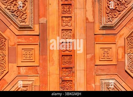 Le mur environnant du zoo Wilhelma à Stuttgart, Allemagne Banque D'Images