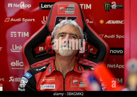 Mugello, Italie. 21 juin 2025. Luigi Dall'Igna entraîneur italien et ingénieur du Ducati Lenovo Team Ducati lors du Gran Premio d'Italia Brembo - qualifications, Championnat du monde MotoGP à Mugello, Italie, 21 juin 2025 crédit : Agence photo indépendante/Alamy Live News Banque D'Images