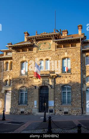 Ancienne mairie, aujourd'hui annexe à la mairie de plaisir, commune française du département des Yvelines, en Ile-de-France Banque D'Images