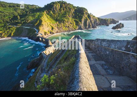 Vue panoramique des escaliers à San juan de Gaztelugatxe. Pays Basque Banque D'Images