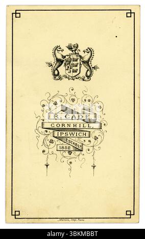 Original Victorian carte de visite (carte de visite ou CDV) Studio de Robert Cade à Cornhill, Ipswich, Suffolk, Angleterre, Royaume-Uni. Circa 1873 /1874 /1875 Banque D'Images