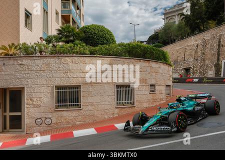 Monaco, 23 mai 2025. Formule 1 Tag Heuer Grand Prix de Monaco 2025. Photo : #14 Fernando Alonso (SPA) de l'écurie Aston Martin Aramco F1 Team en AMR25 © Piotr Zajac/Alamy Live News Banque D'Images