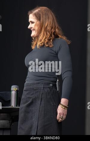 Newport, île de Wight, Royaume-Uni. 22 juin 2025. Alison Moyet se produit en direct sur la scène principale du Festival de l'île de Wight, Seaclose Park, Newport, île de Wight le dimanche 22 juin 2025, photo d'Emma Terracciano crédit : Emma Terracciano/Alamy Live News Banque D'Images