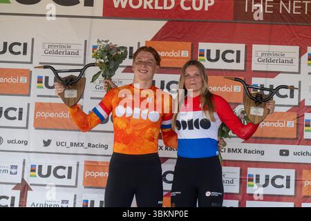 PAPENDAL, PAYS-BAS - 21 JUIN : 500 WISSING Michelle les pays-Bas, Jason Noordam les pays-Bas lors de la Coupe du monde UCI BMX Racing 2025 au Centre Olympique BMX le 21 juin 2025 à Papendal, pays-Bas. (Photo de Edwin Blaauwbroek/Orange Pictures) Banque D'Images