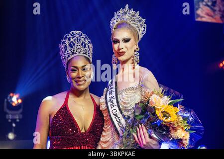 Rotterdam, pays-Bas. 22 juin 2025. ROTTERDAM - le vainqueur de 2025 est drag queen la comtesse. Lors des championnats d'Europe de dragsters. Sept drag Queens s’affronteront pour le titre de Reine du Nord lors des Championnats d’Europe de drag. La gagnante représentera l'Europe pour le titre de Miss Continental à Chicago. ANP FRANK DE ROO netherlands Out - belgique Out Credit : ANP/Alamy Live News Banque D'Images